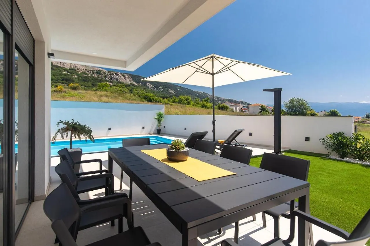 Villa Supernus II With Heated Pool Baska  Baska (Krk)