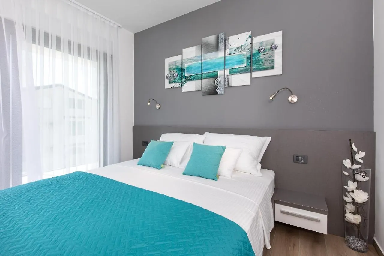 Villa Supernus II With Heated Pool Baska