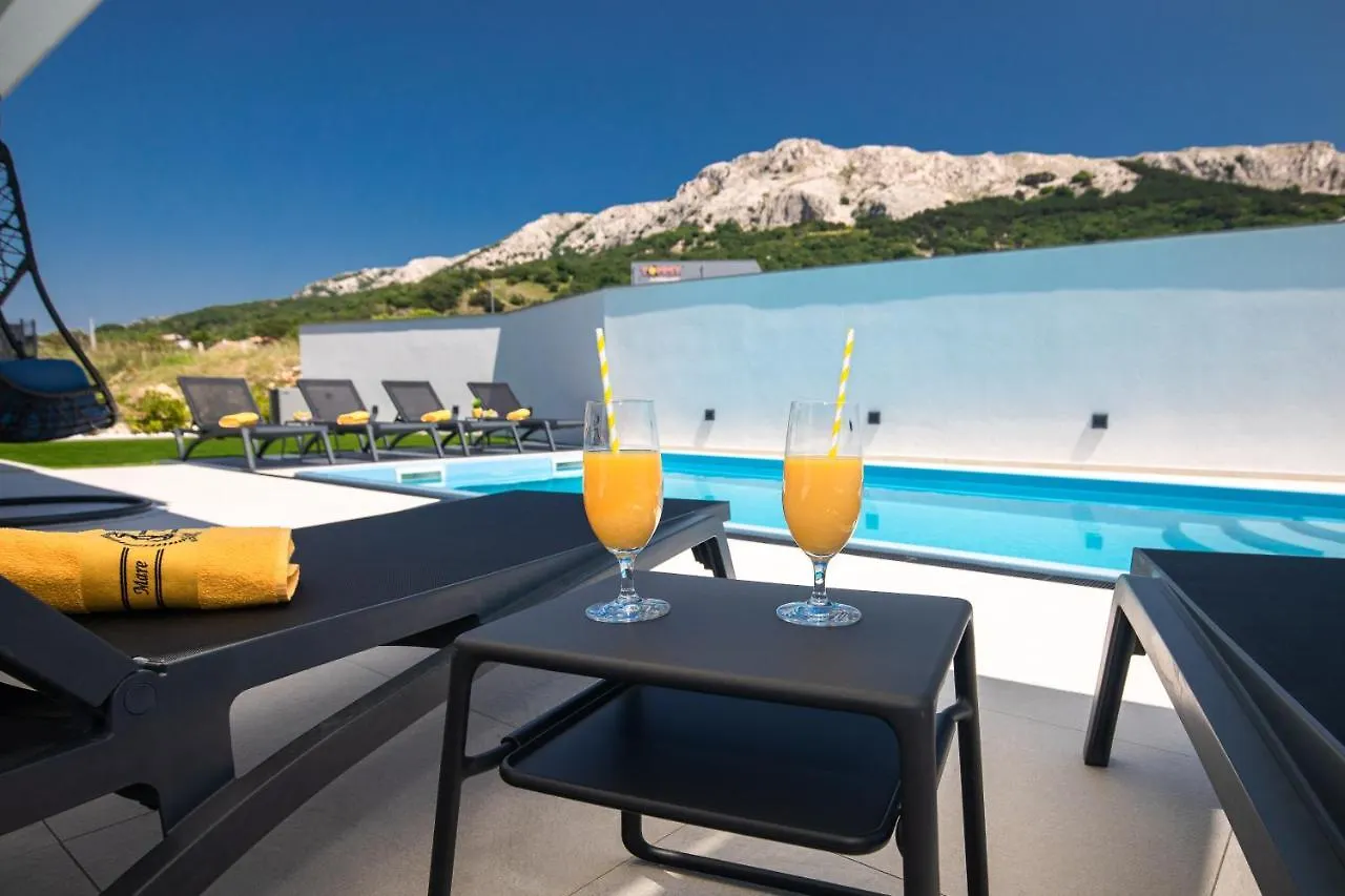 Villa Supernus II With Heated Pool Baska  0*, Baska (Krk)