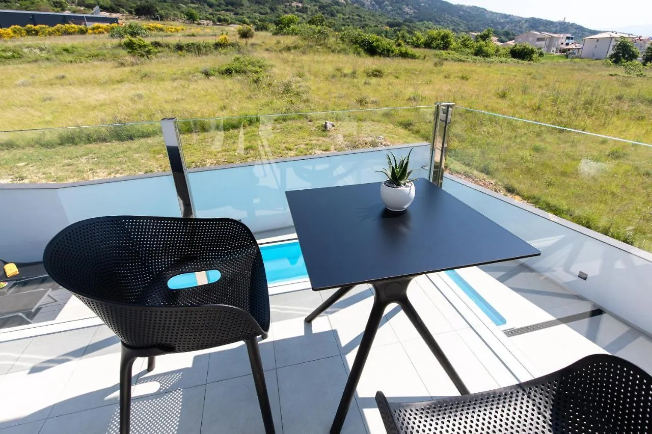 Villa Supernus II With Heated Pool Baska  0*, Baska (Krk)